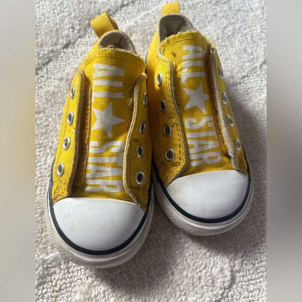 Converse Kids Yellow Slip-On Sneakers size 7c